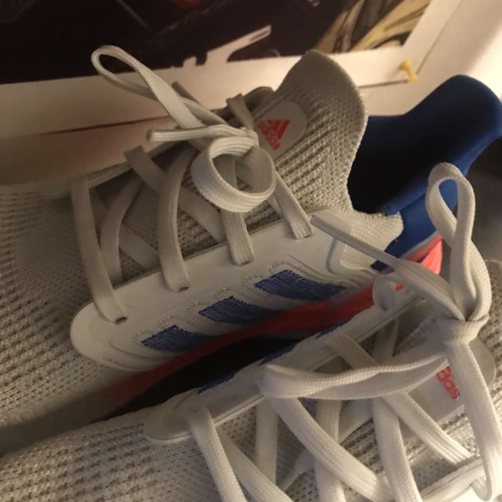 Adidas Ultraboost 20 White and Blue Sneakers with Red Accents - Picture 4 of 9
